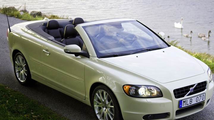 2009 Volvo C70 In White Near River